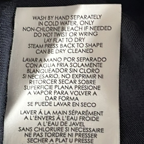 Cabi Tempt V Neck Dolman Sleeve Tee in Navy - Size Large - Picture 8 of 8